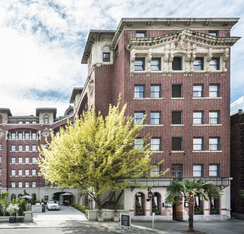 Street view of Hotel Sorrento in Seattle, Washington